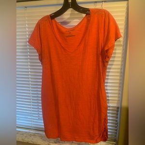 Coral old navy maternity t shirt